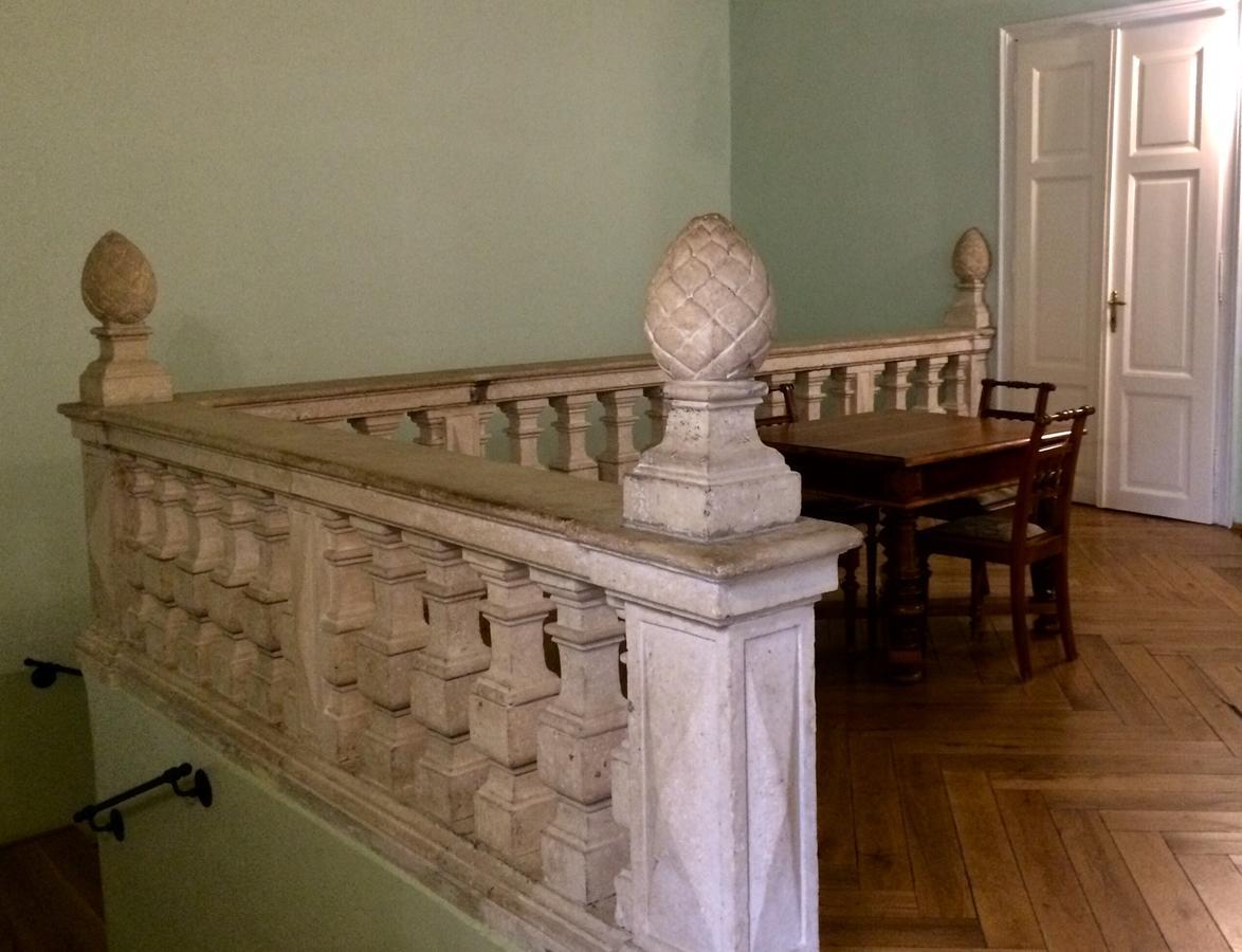 Althansky Palac Znojmo Extérieur photo